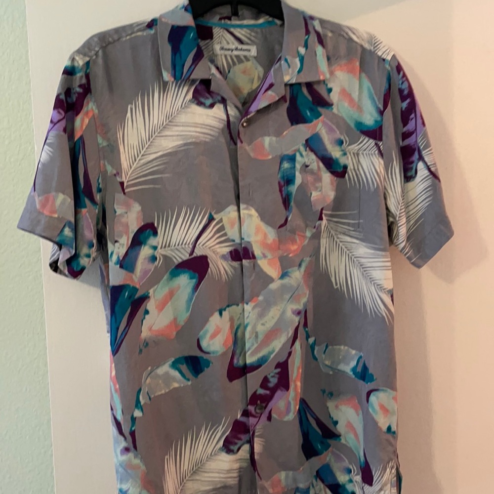 Tommy Bahama Men’s shirt